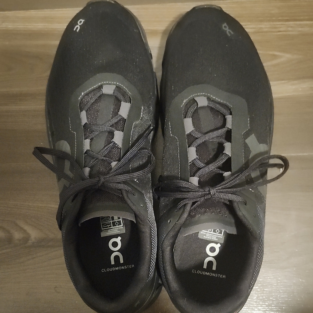 On Running Cloudmonster Men's Shoes in Black and Gray